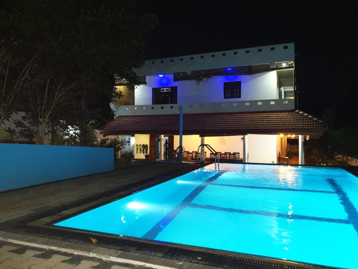 Villa 陶尔佩 外观 照片