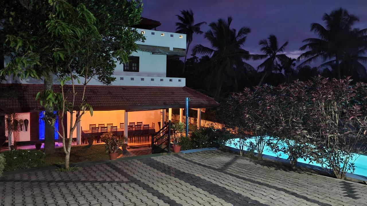 Villa 陶尔佩 外观 照片