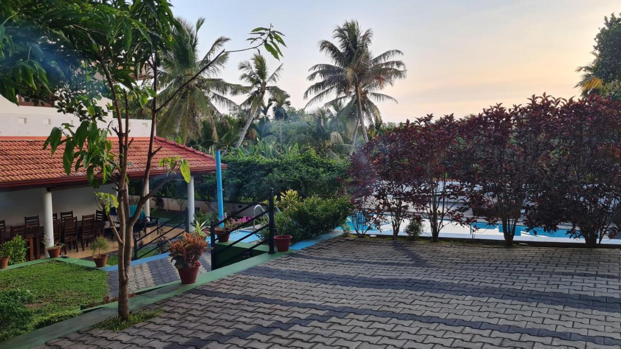 Villa 陶尔佩 外观 照片