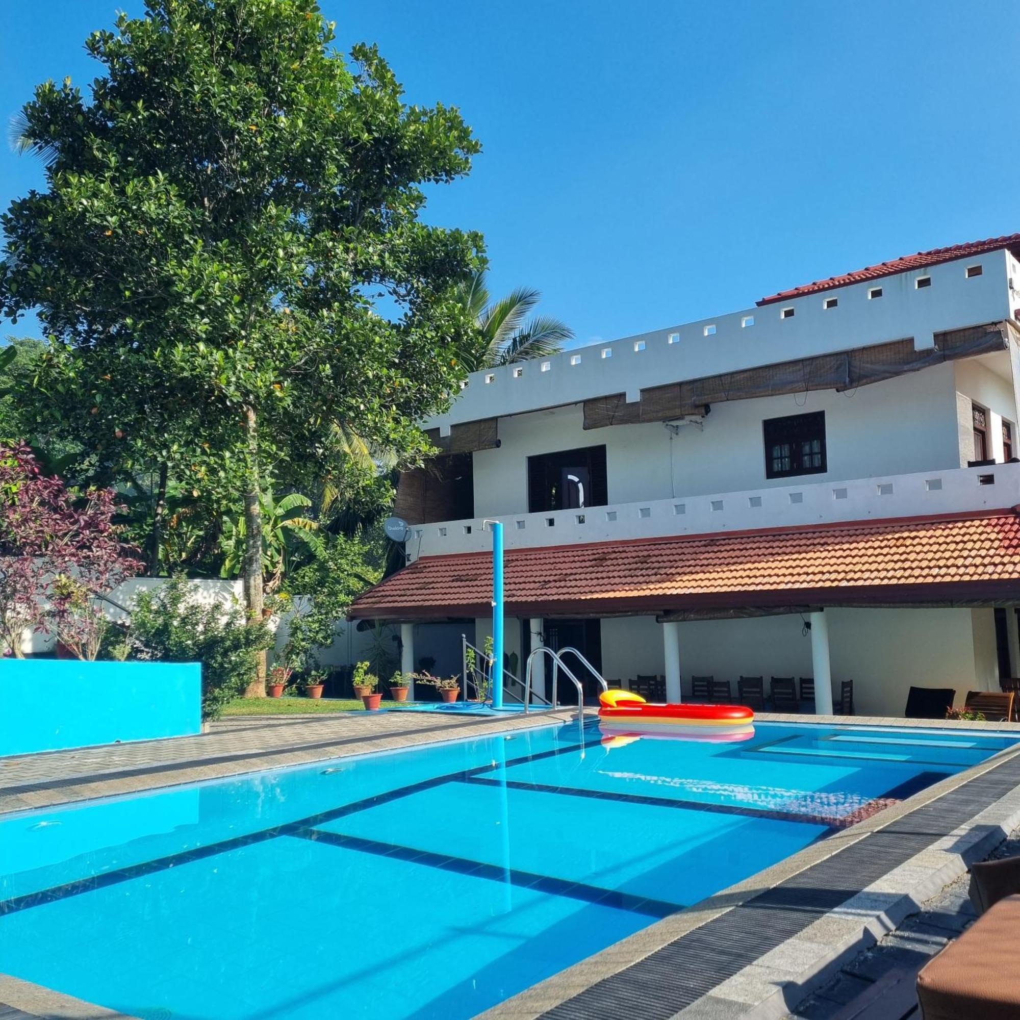 Villa 陶尔佩 外观 照片